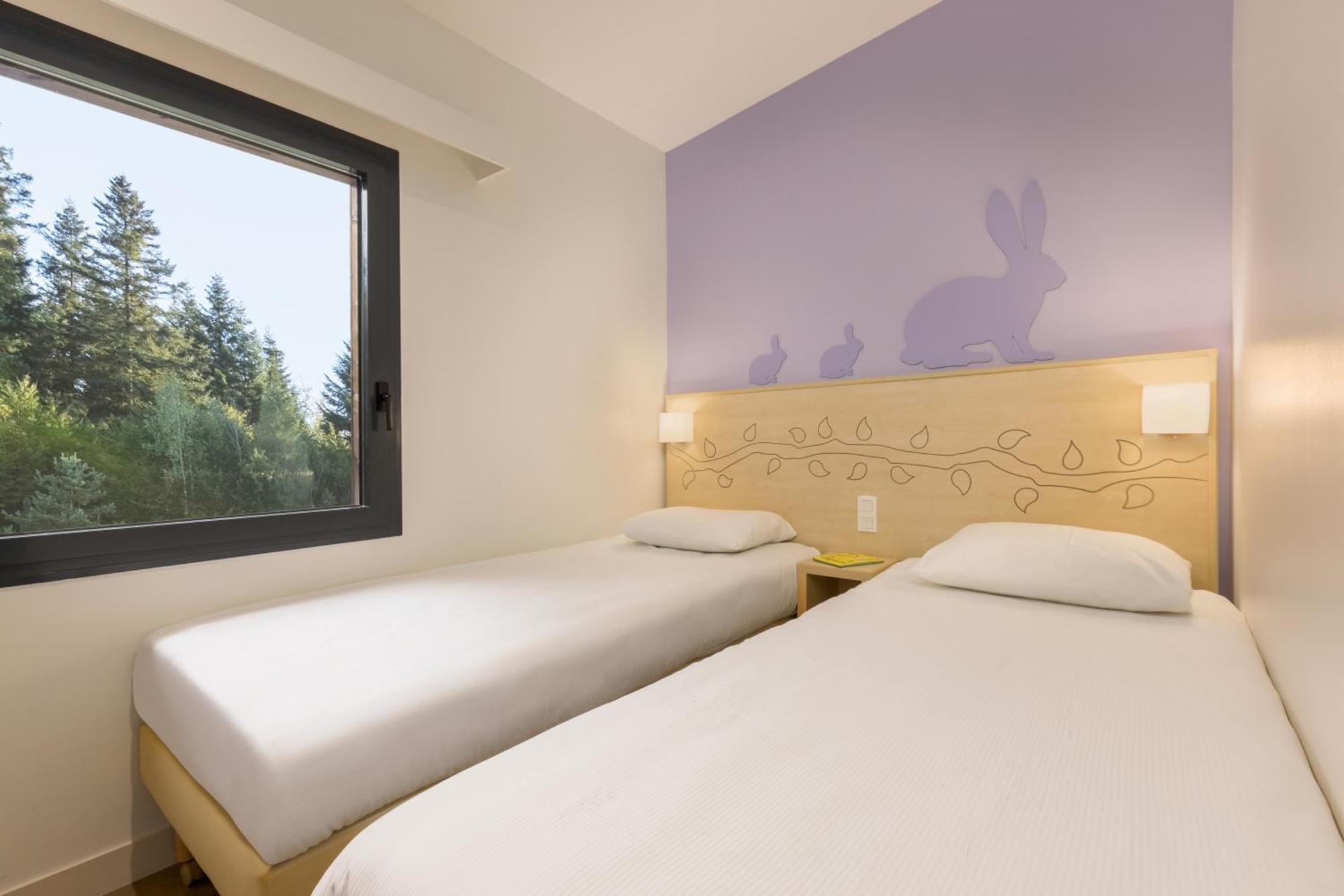 Center Parcs Les Trois Forets Аттиньи Экстерьер фото