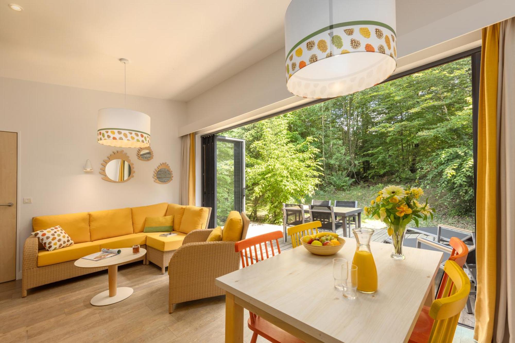 Center Parcs Les Trois Forets Аттиньи Экстерьер фото