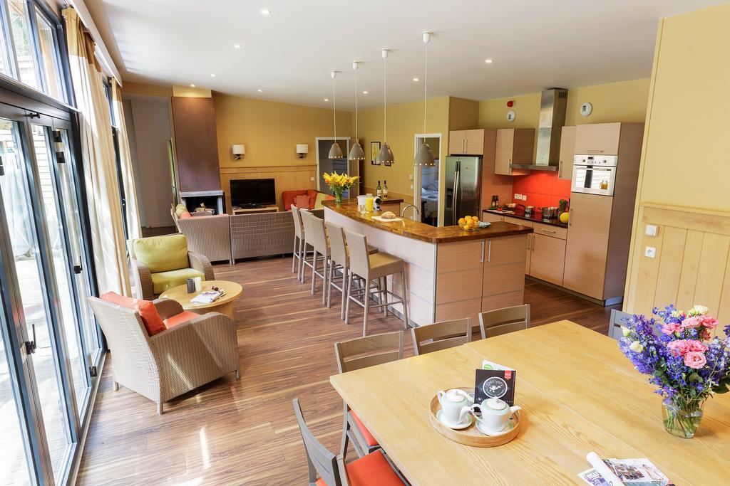 Center Parcs Les Trois Forets Аттиньи Экстерьер фото