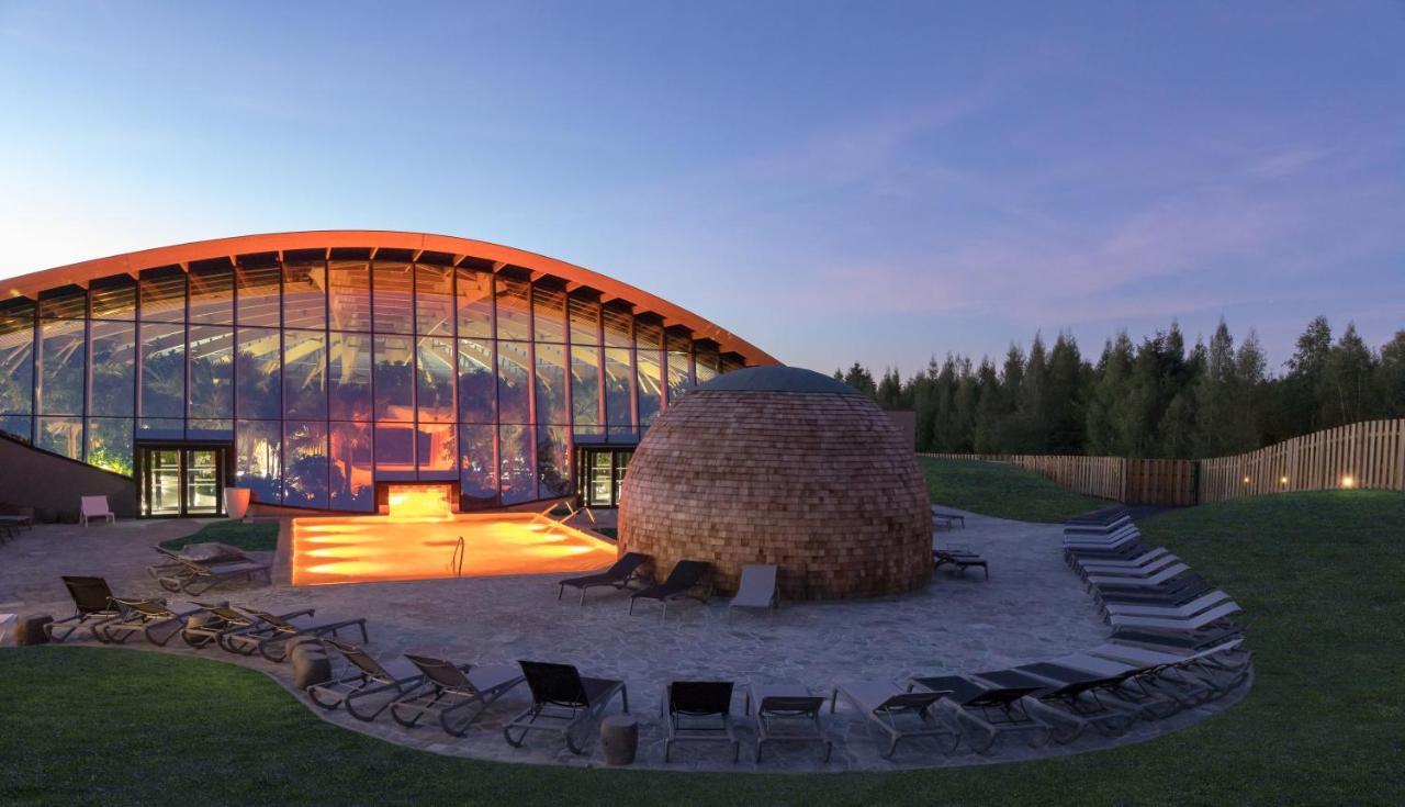 Center Parcs Les Trois Forets Аттиньи Экстерьер фото